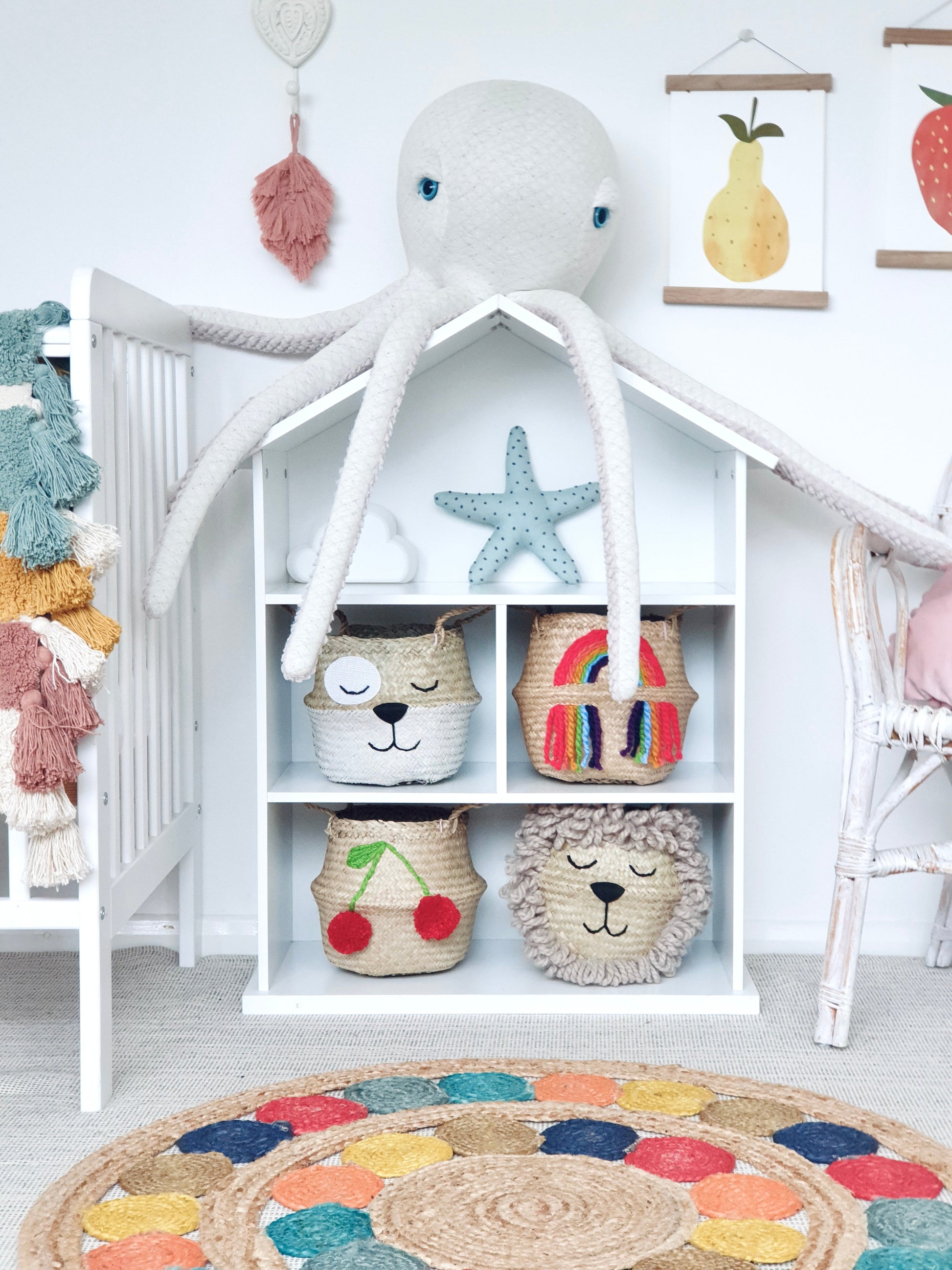 Vivid rainbow Basket - Small