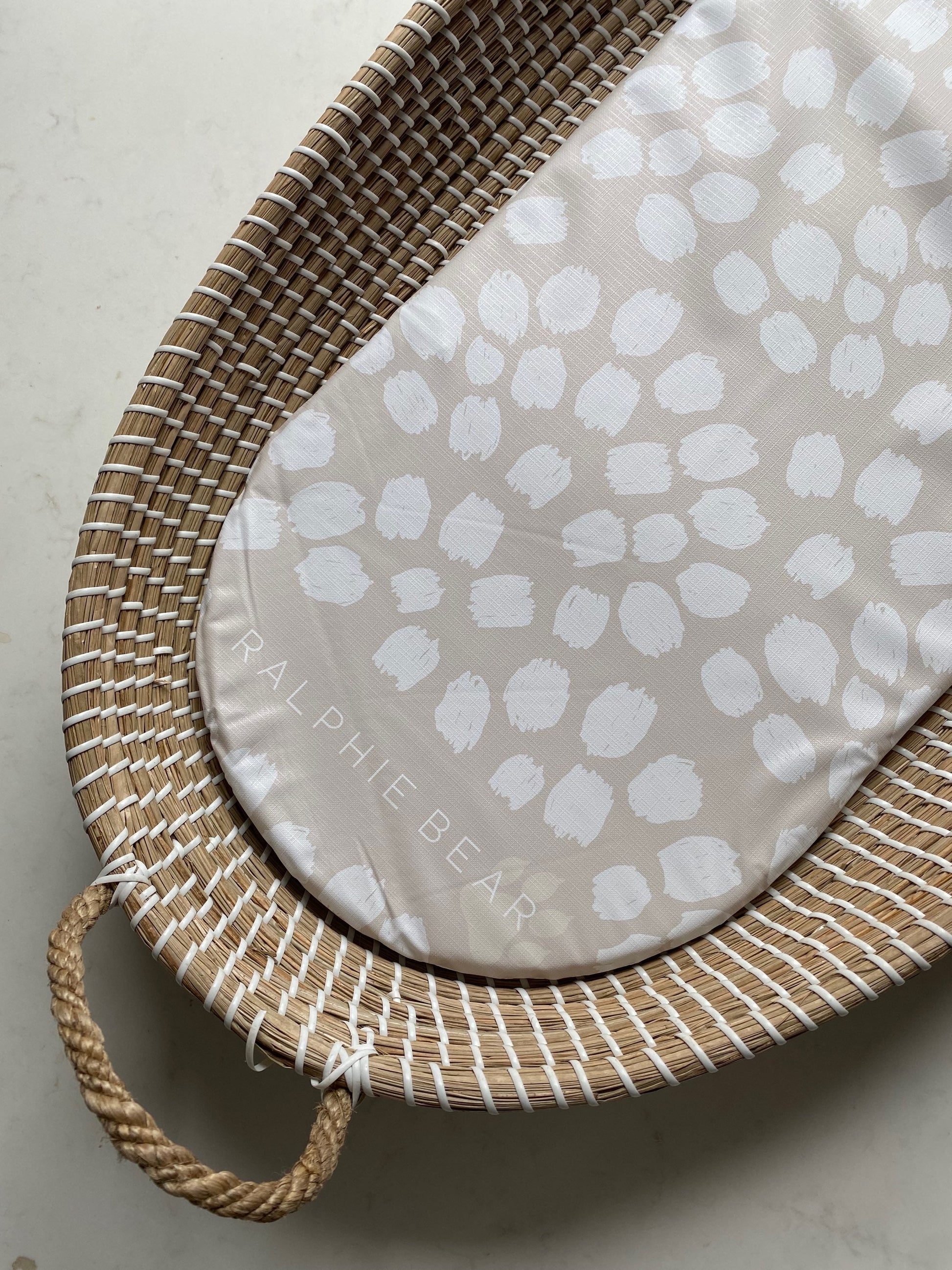 Changing Basket Mat Liner - Scallop