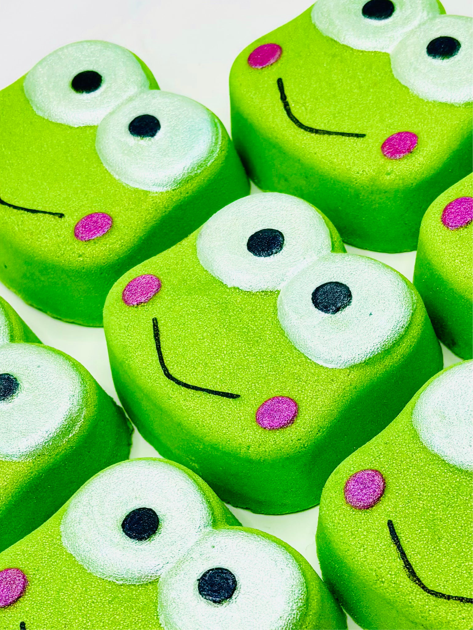 Bath Bomb Frog Shaped with Almond Oil