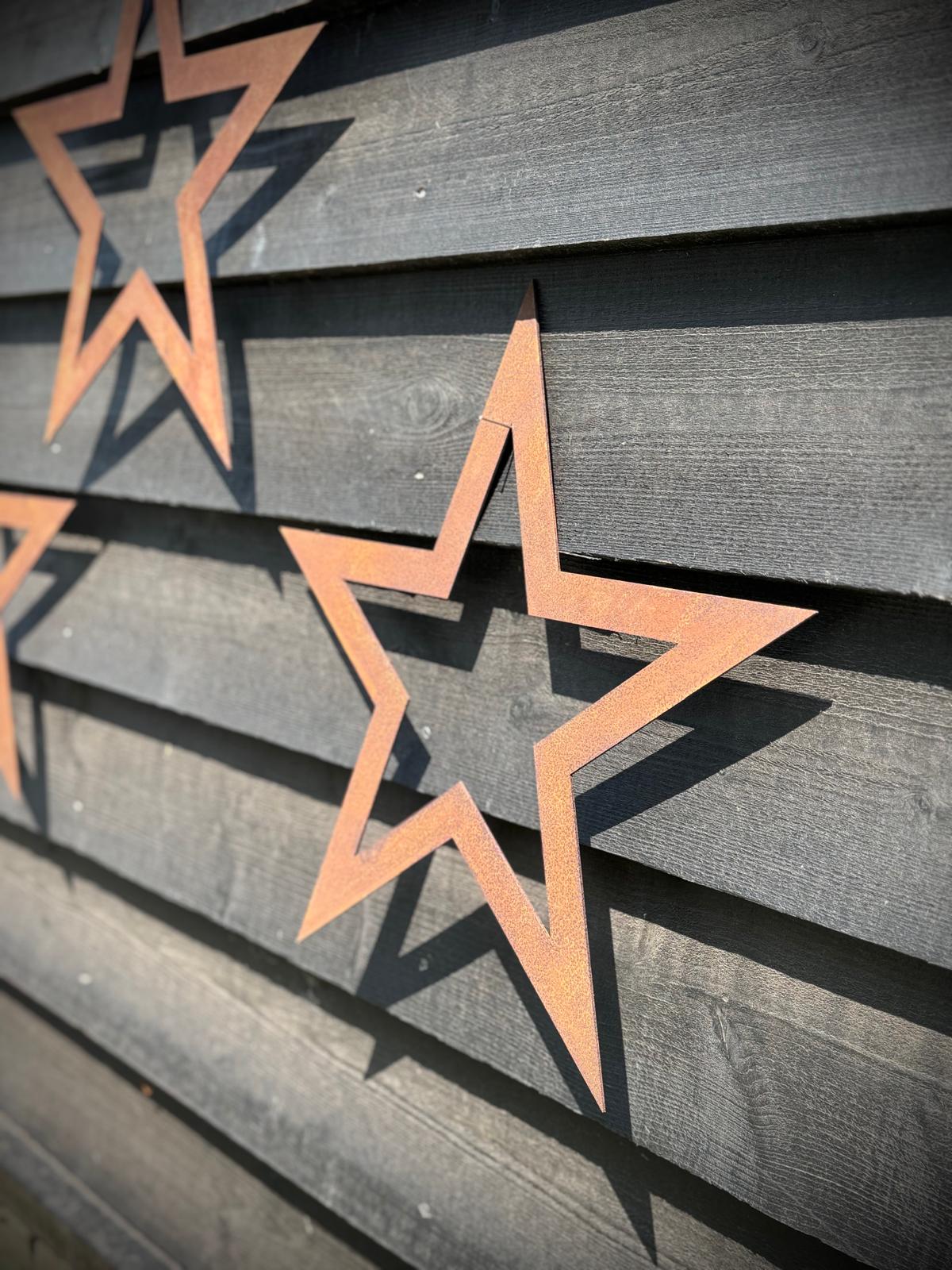 Set of 3 Rusty Metal Stars for Home and Garden