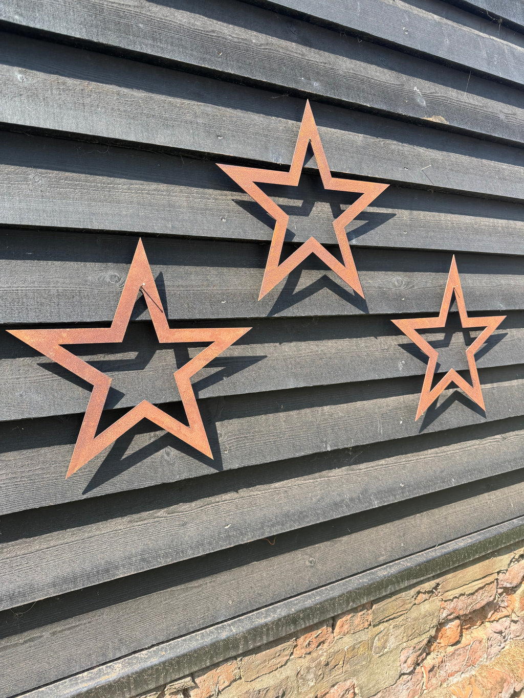 Set of 3 Rusty Metal Stars for Home and Garden