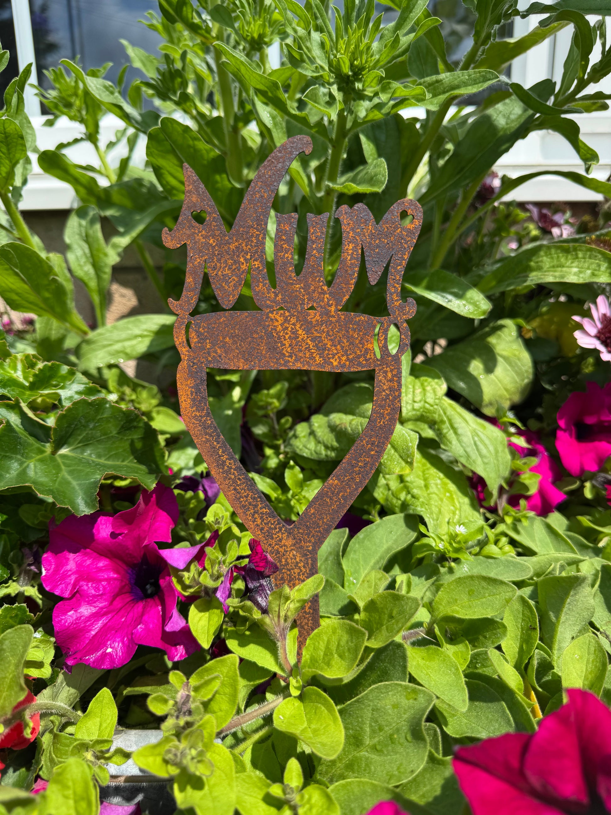 Rusty Metal Mum on a Spade Garden Decoration