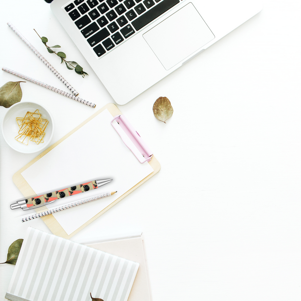 Snorty Scribbler Pug Pen