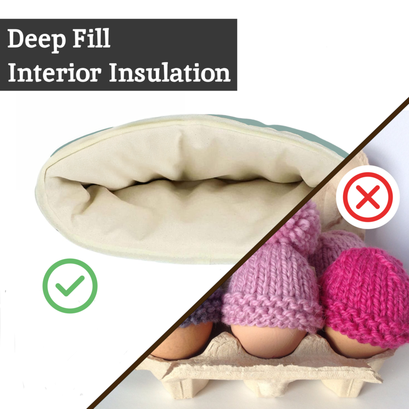 Egg Cosy with Hen Design in Cream