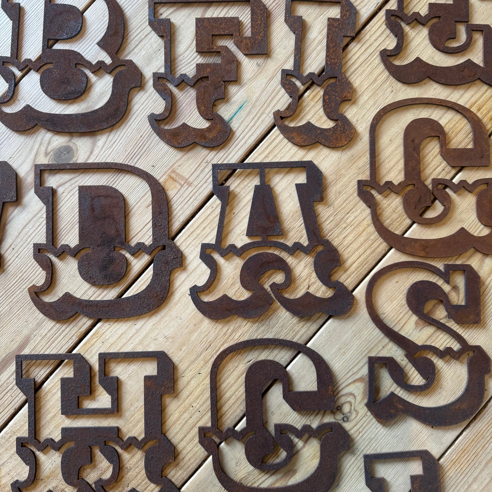 Rusty 5 Inch Carnival Metal Letters A to Z
