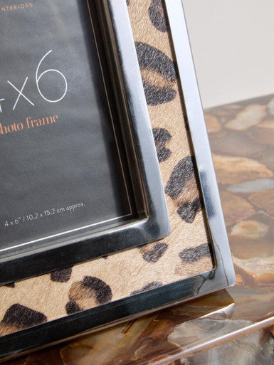 4 by 6 inch Leopard Design Photo Frame