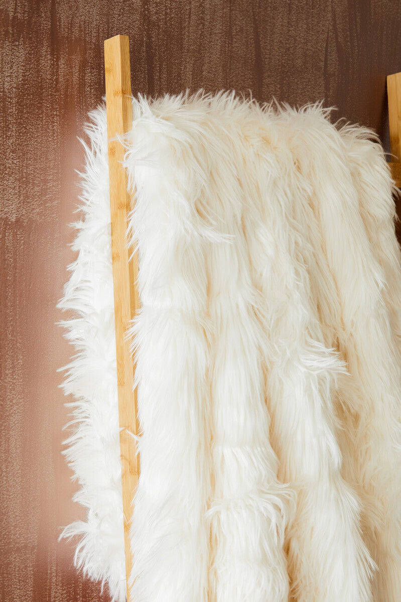 Cream Fur Throw Blanket