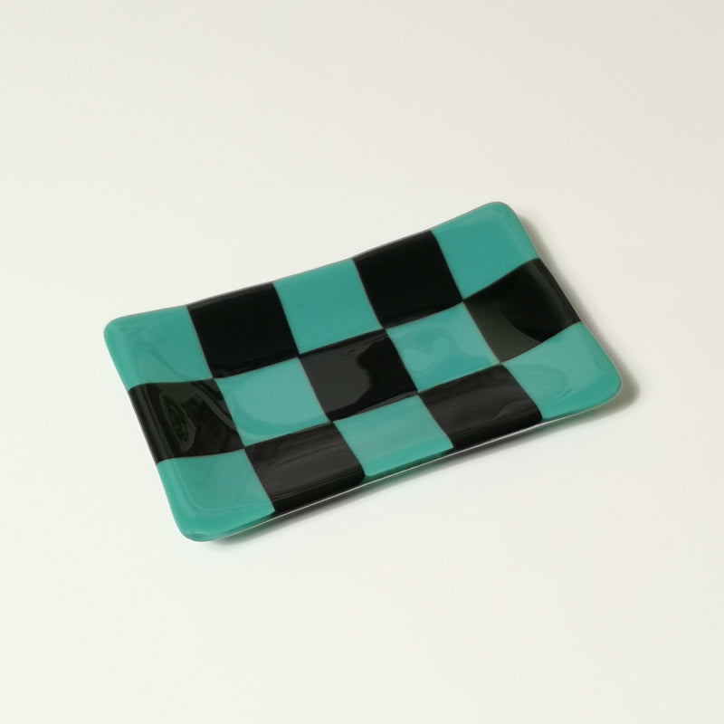 Chequered Dual Colour Medium Glass Tray 15cm