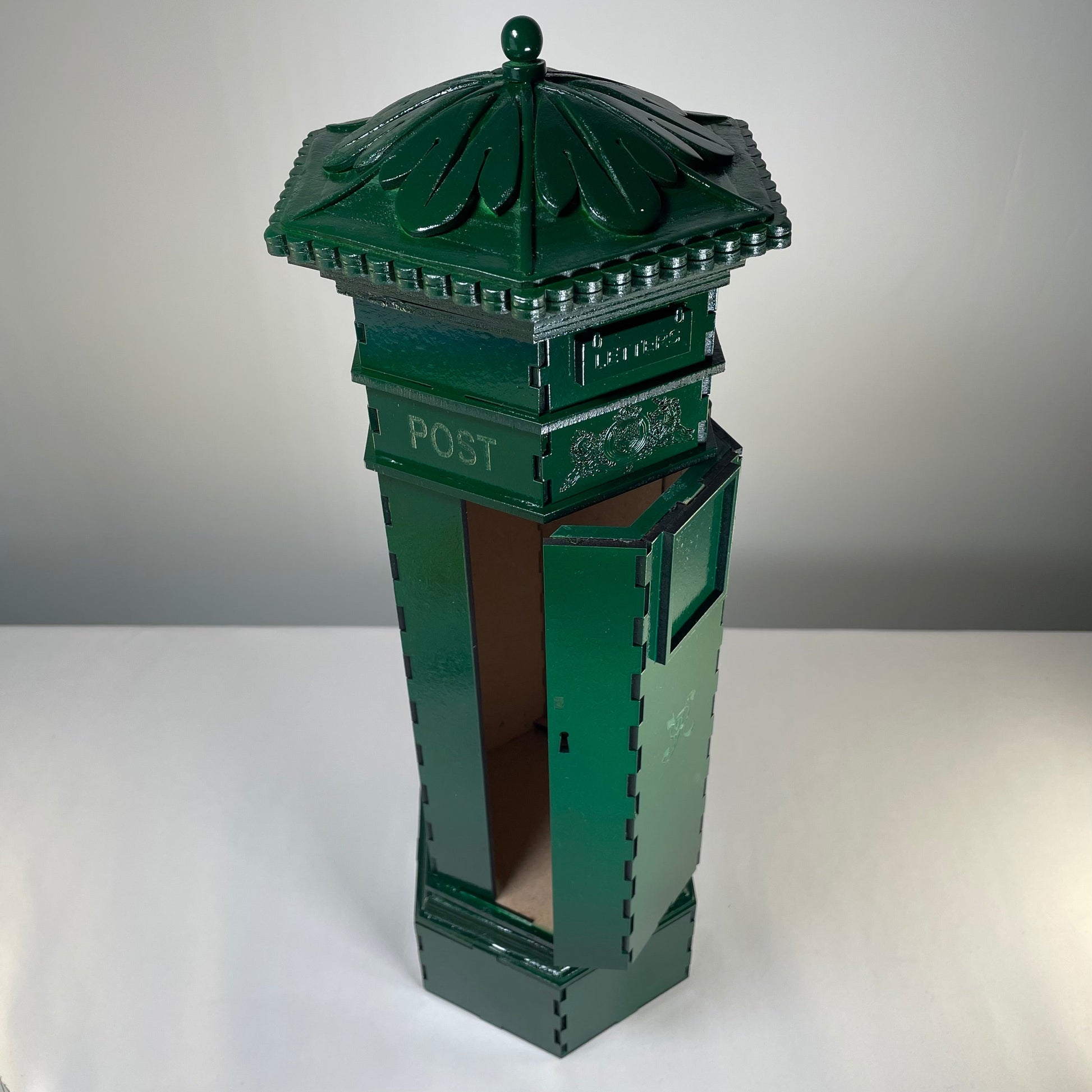Penfold Pillar Post Box Pre-Built Model