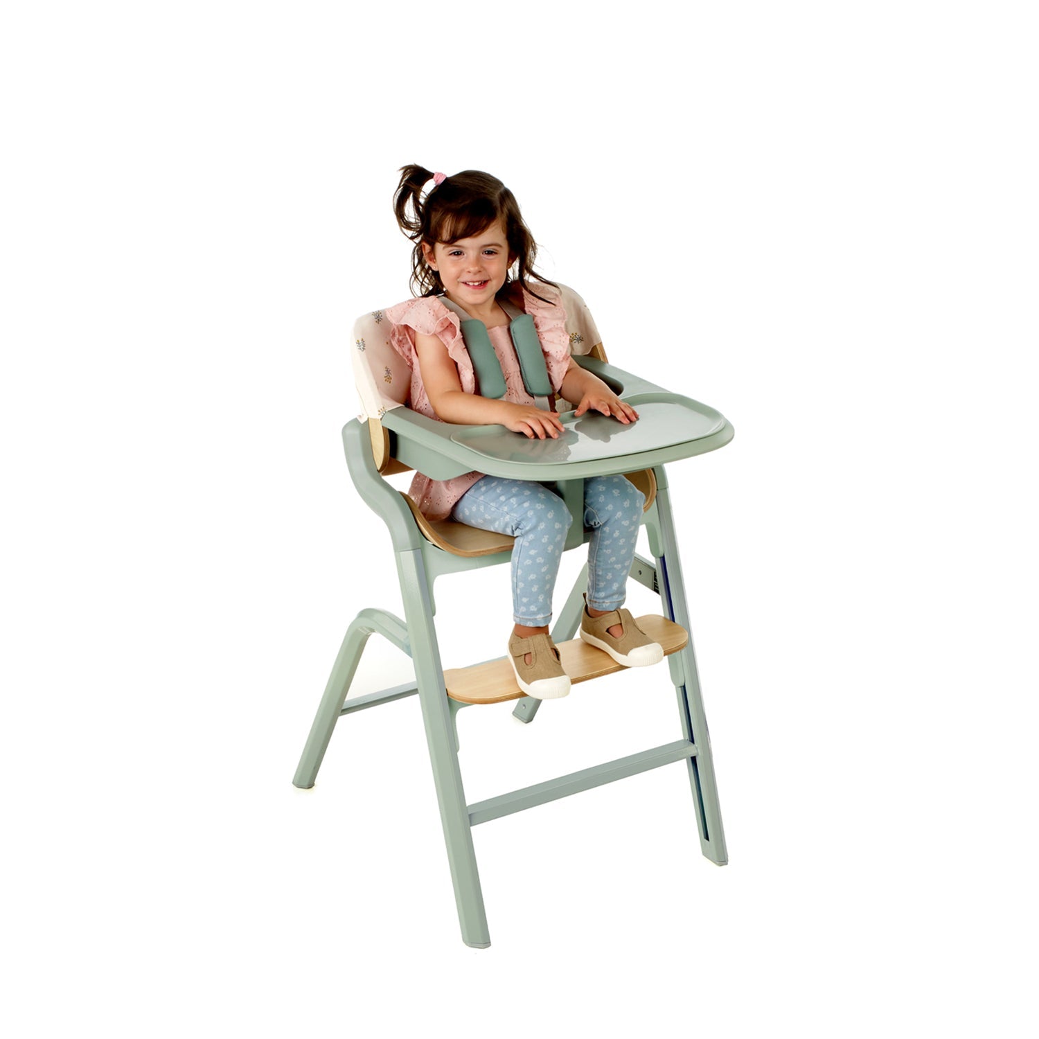 Noah Convertible Highchair and Newborn Rocker Kit in Beechwood
