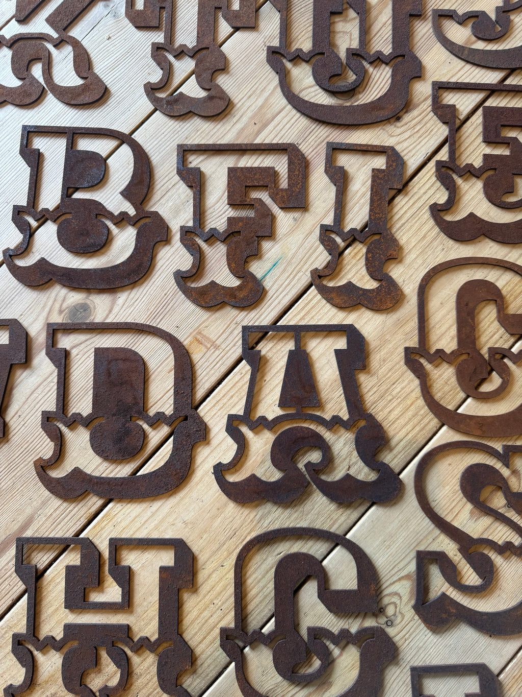 Rusty 5 Inch Carnival Metal Letters A to Z