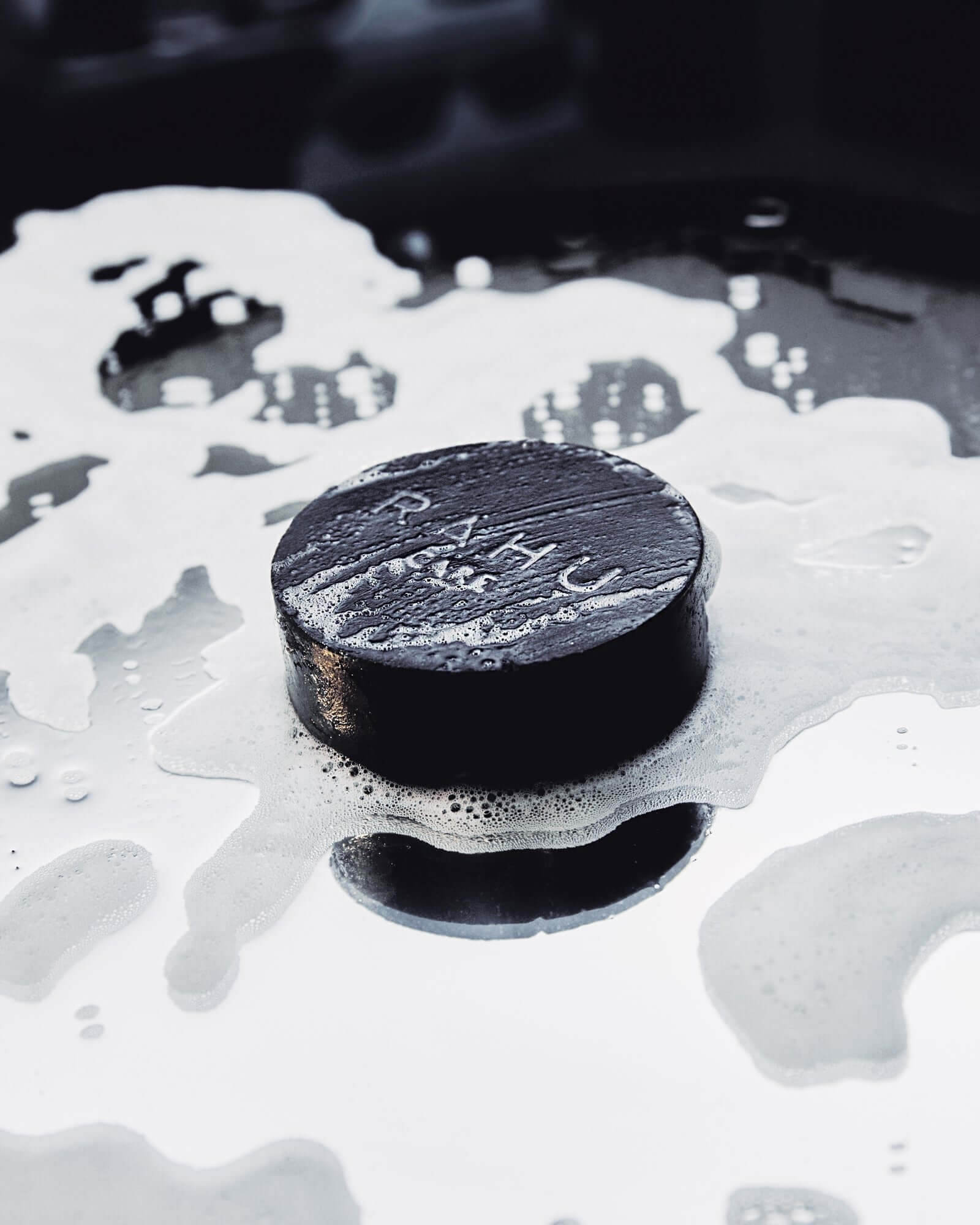 DETOX Clarifying Solid Shampoo With Black Clay