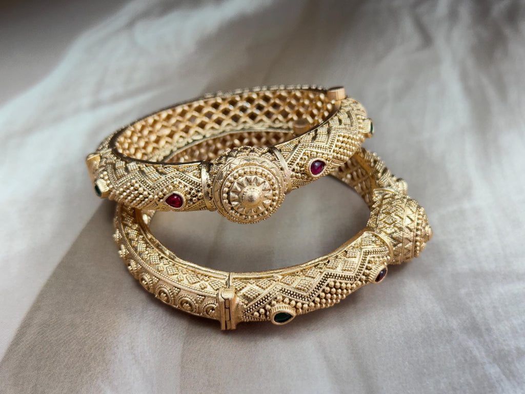 Rajasthani Shield Kada - Chunky openable kada.