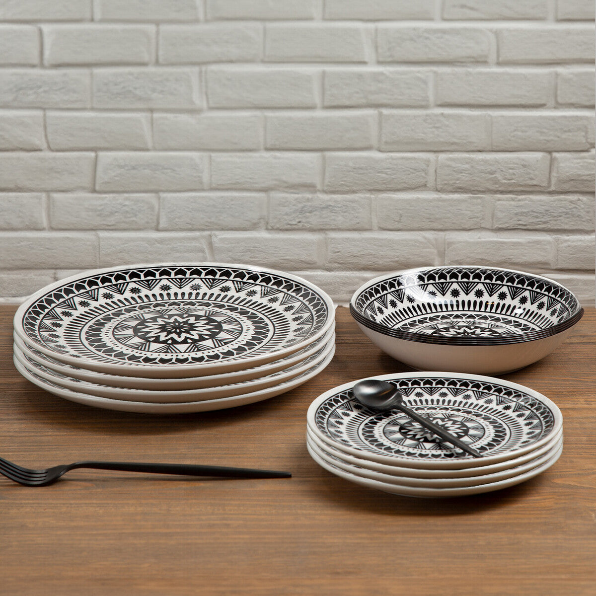 Maya 12 Piece Black and White Dinner Set
