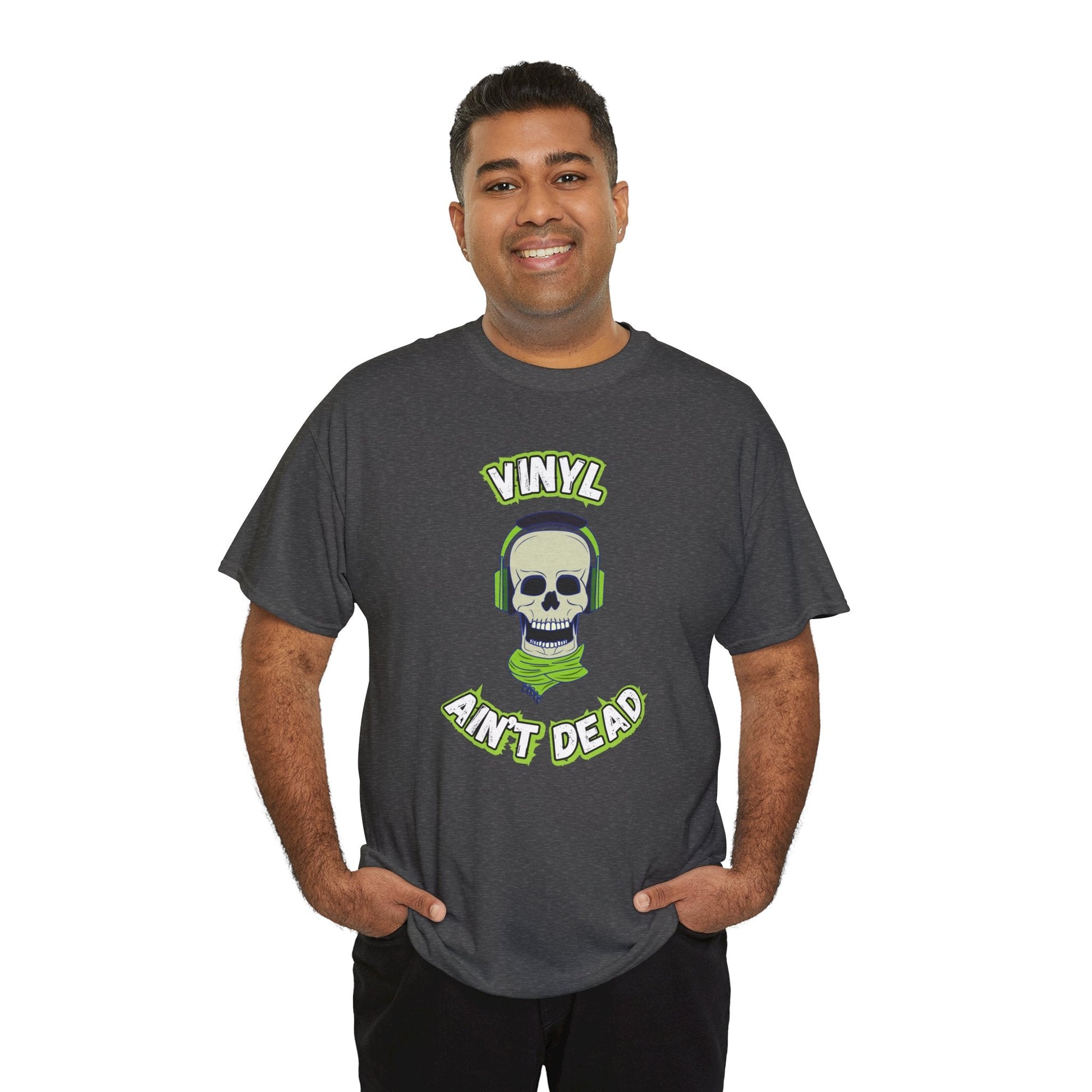 Vinyl Ain't Dead Headphones Men's T-Shirt