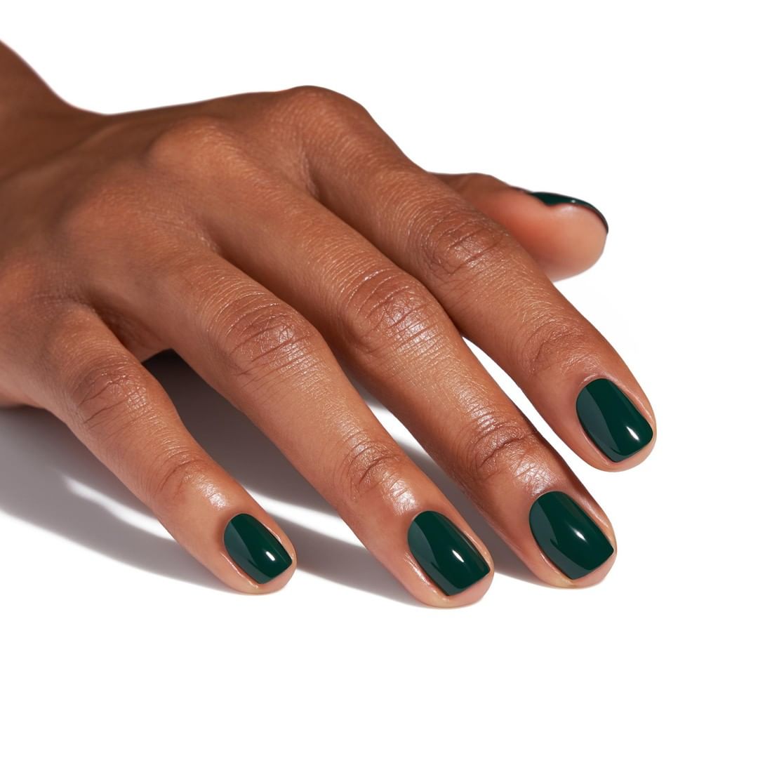 Aura Nail Polish in Green 15ml