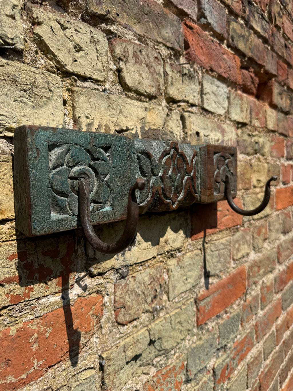 Reclaimed Wooden Coat Hooks / Vintage Rustic Coat Pegs / 2 Hook Coat Hat Rack N