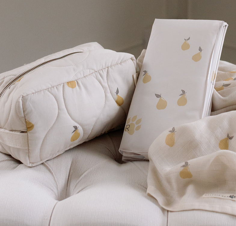 Quilted Washbag - Pears