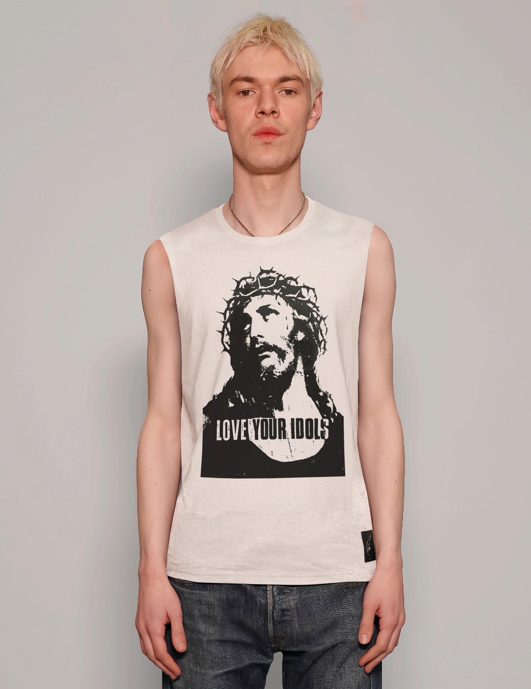 Love Your Idols Vest in Ecru