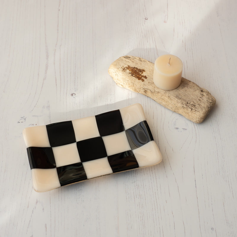 Chequered Dual Colour Medium Glass Tray 15cm