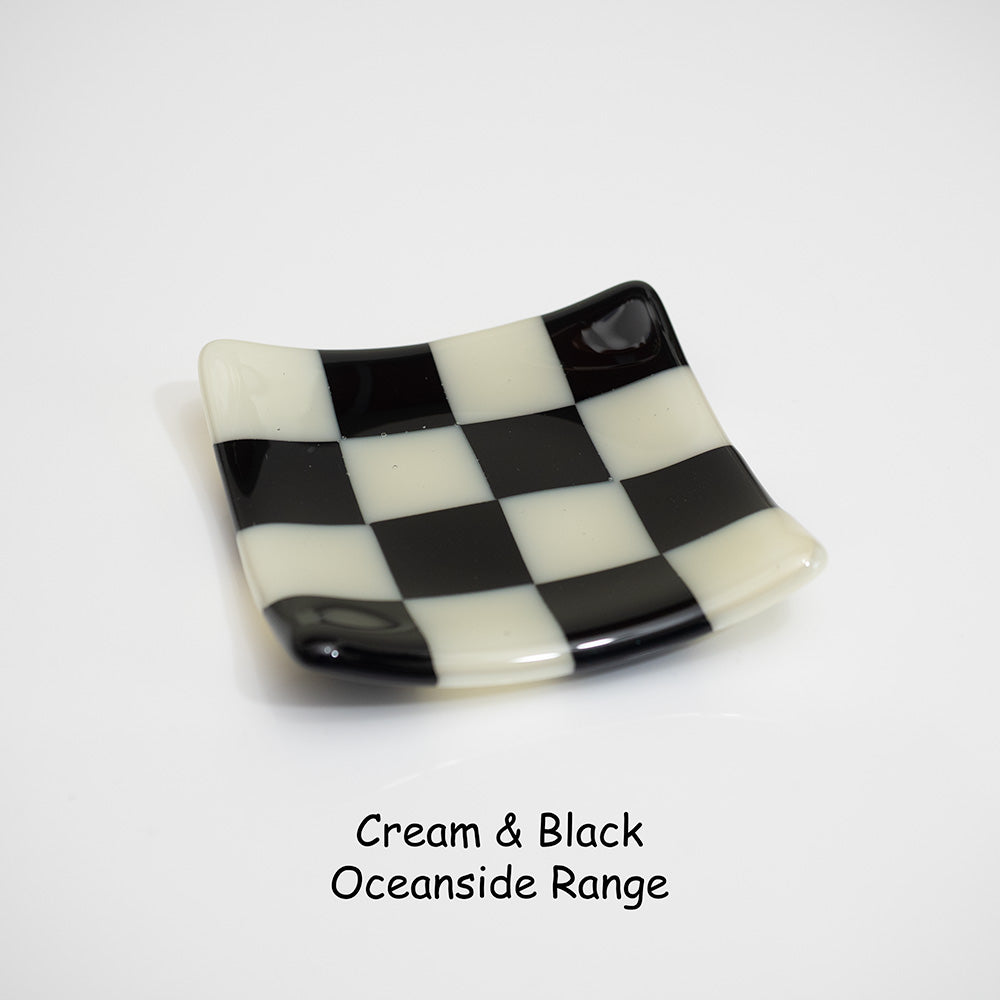 8cm Chequered Dual Coloured Shallow Dish Oceanside