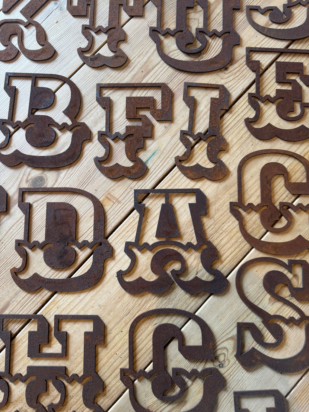 Rusty 5 Inch Carnival Metal Letters A to Z
