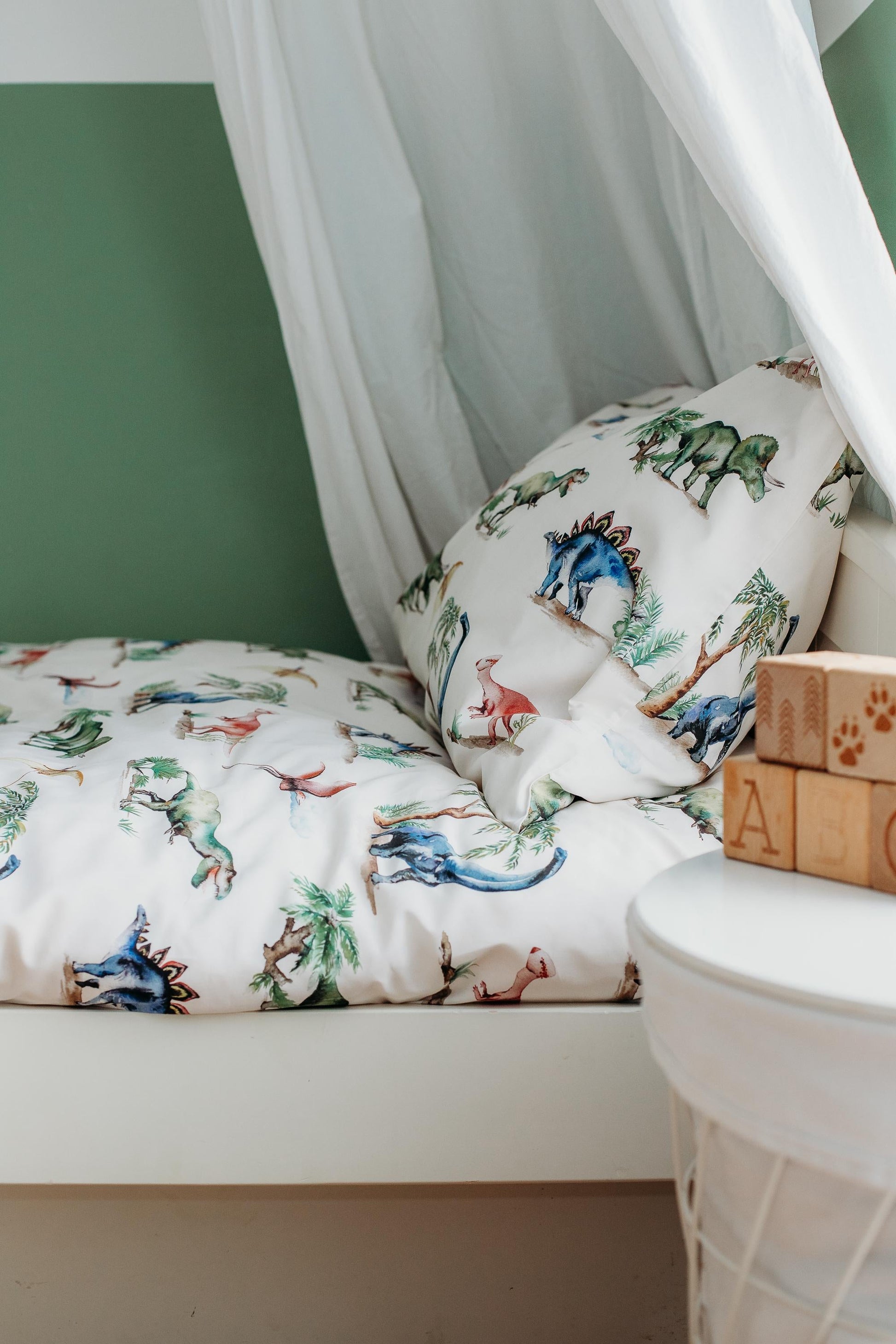 Dinosaur Bedding Set for Kids with Watercolour Design