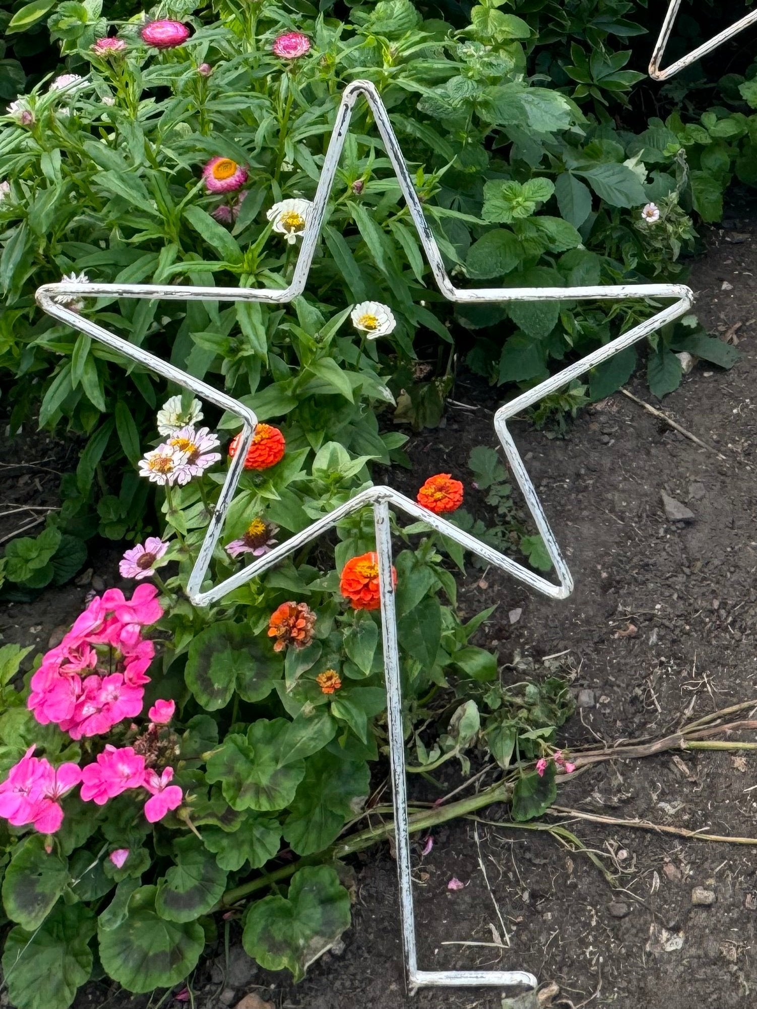 Garden Star Ground Spike Metal Ornaments for Lawns