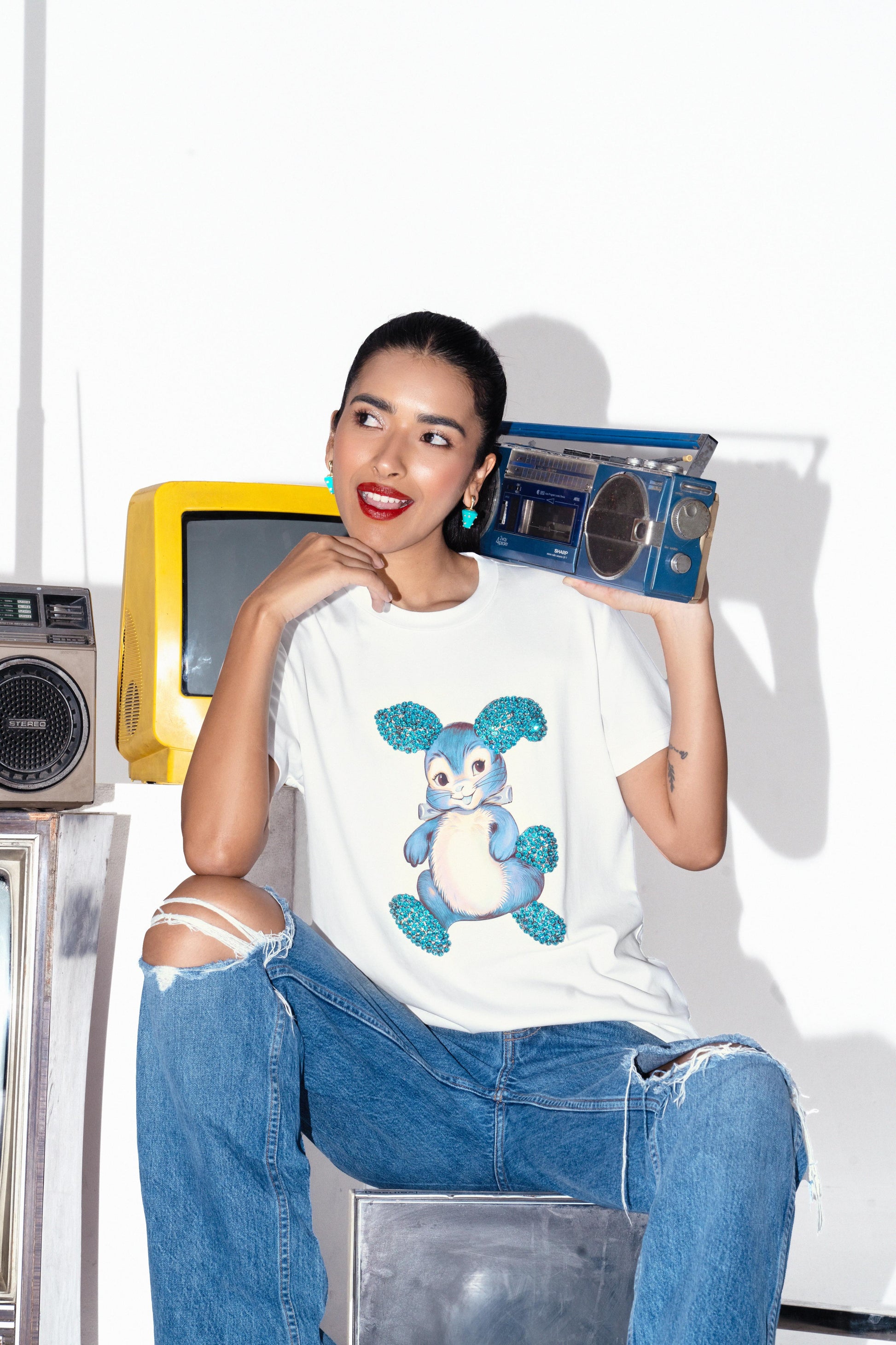 Bunny Graphic Embroidered Cotton T-Shirt Gray Large