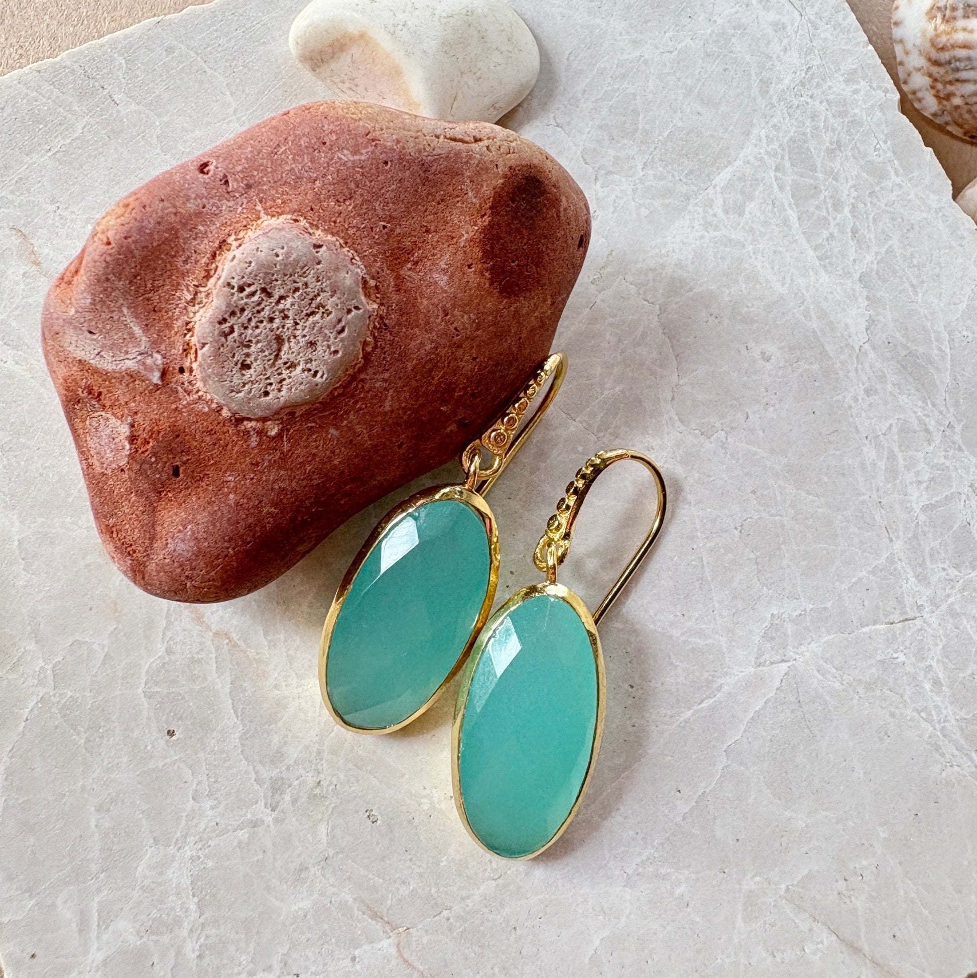 Oval Pariba Onyx Drop Earrings in 22 Karat Gold