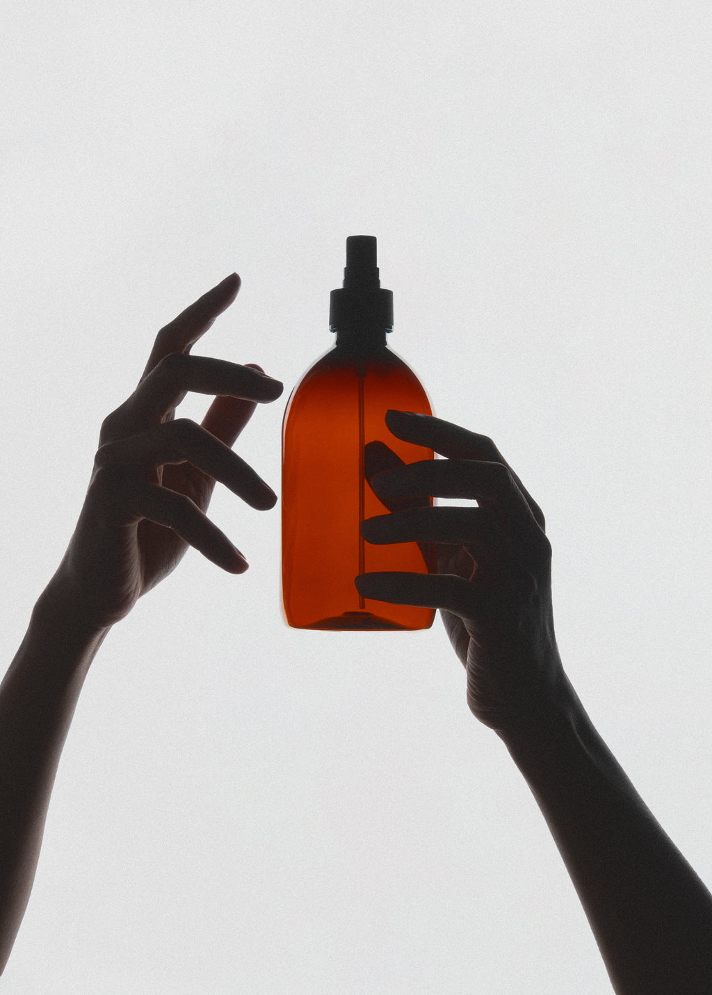 Amber Plastic Spray Atomiser Bottle