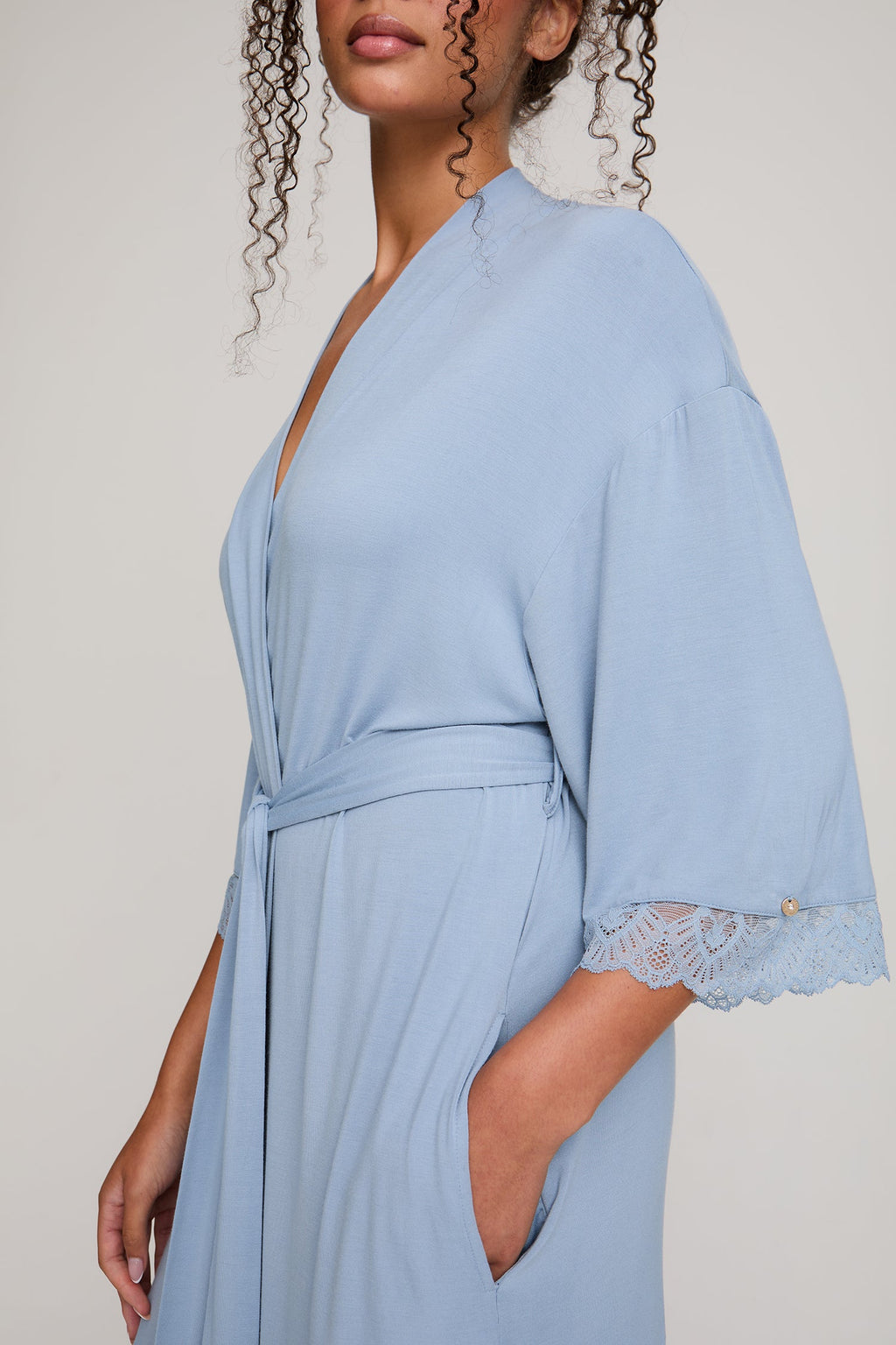 Bamboo Lace Kimono Robe in Blue Mist