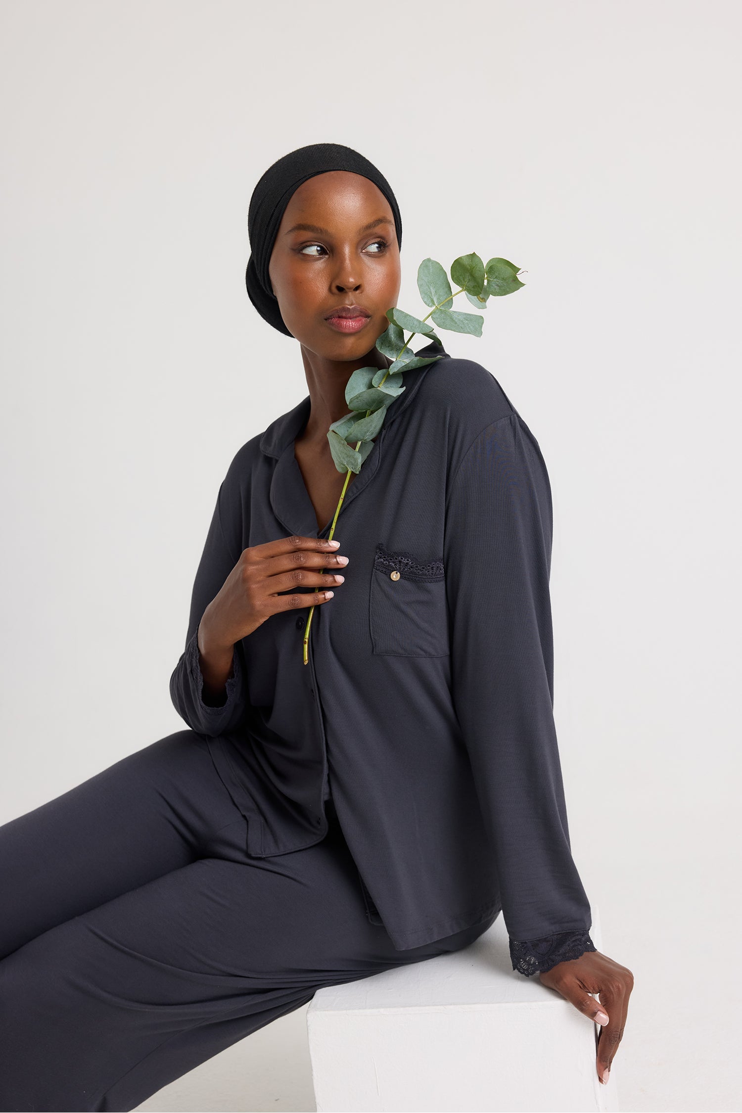 Bamboo Lace Long Pyjama Set in Raven