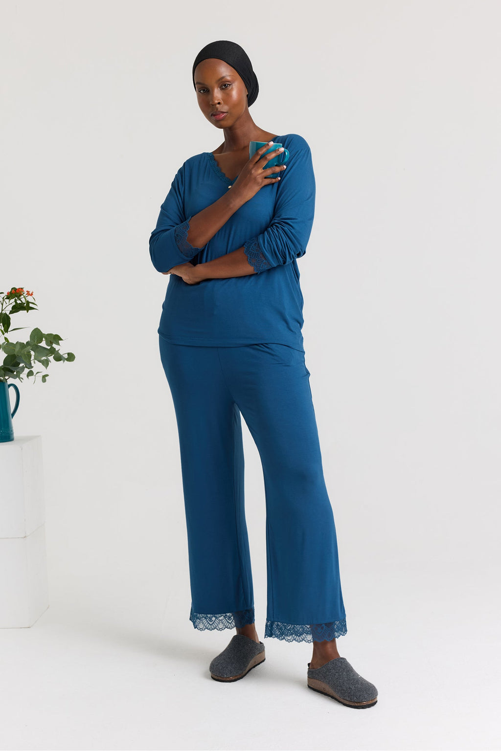 Bamboo Lace V-Neck Pyjama Set in Teal