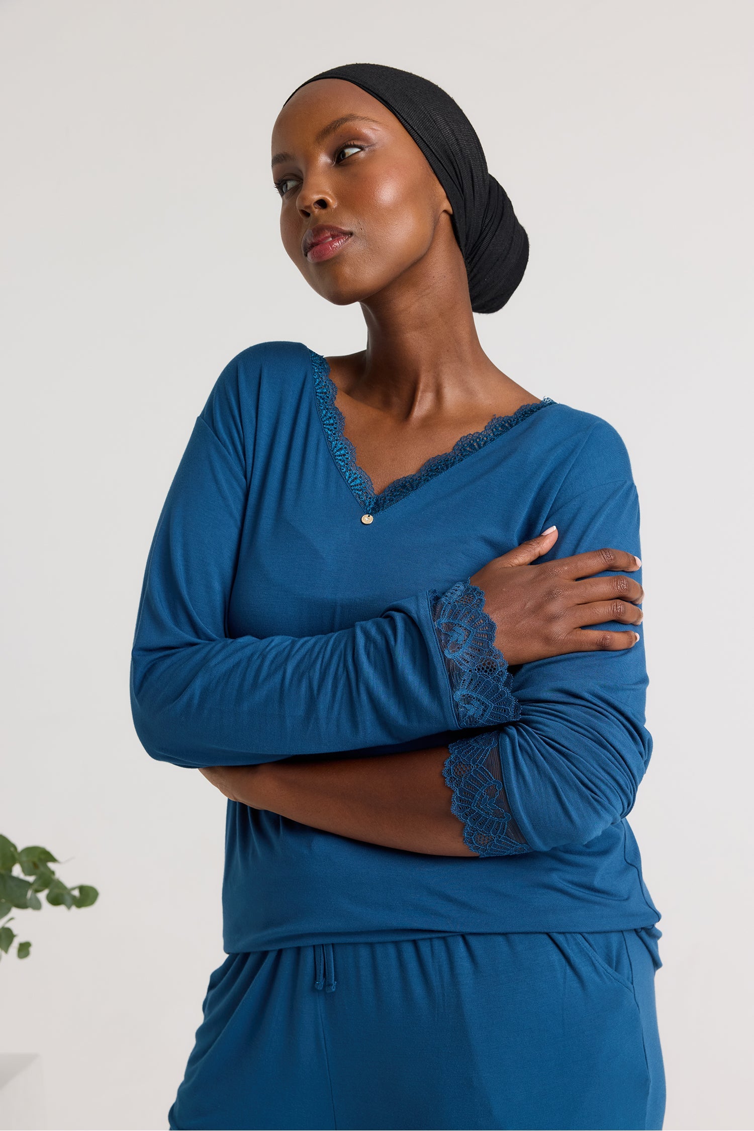 Bamboo Lace V-Neck Pyjama Set in Teal