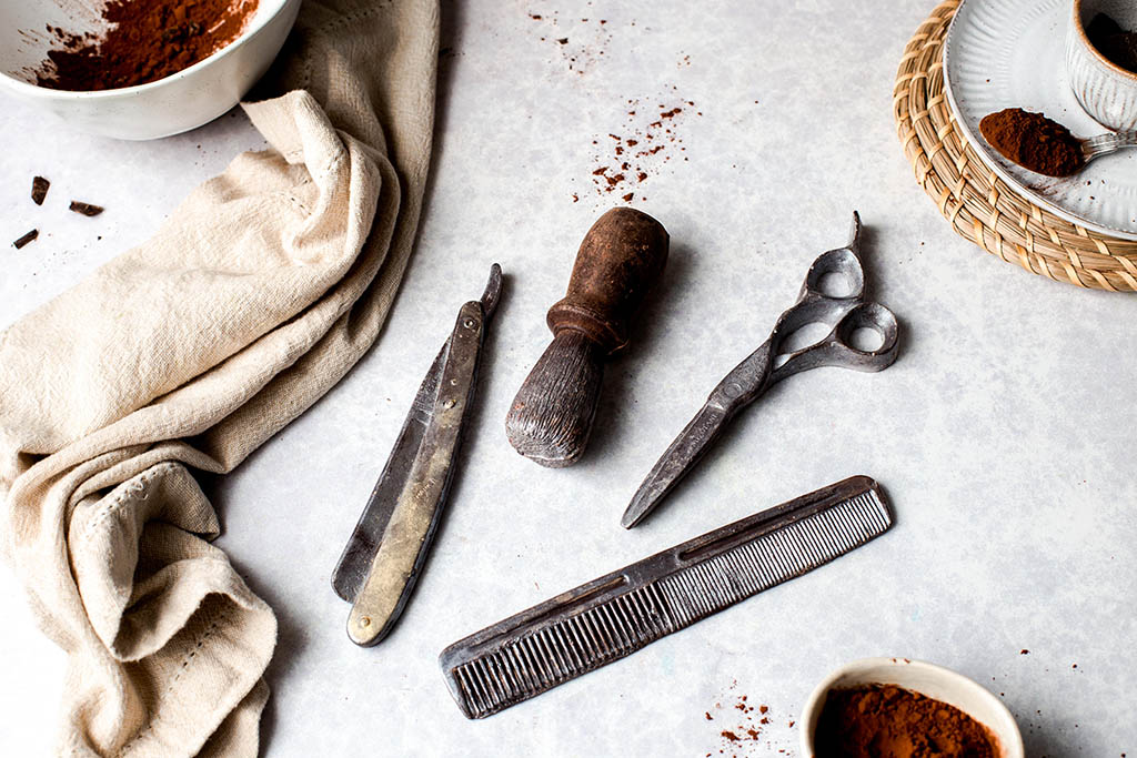 Barber and Beard Grooming Chocolate Gift Set with Razor Shaving Brush Scissors and Comb