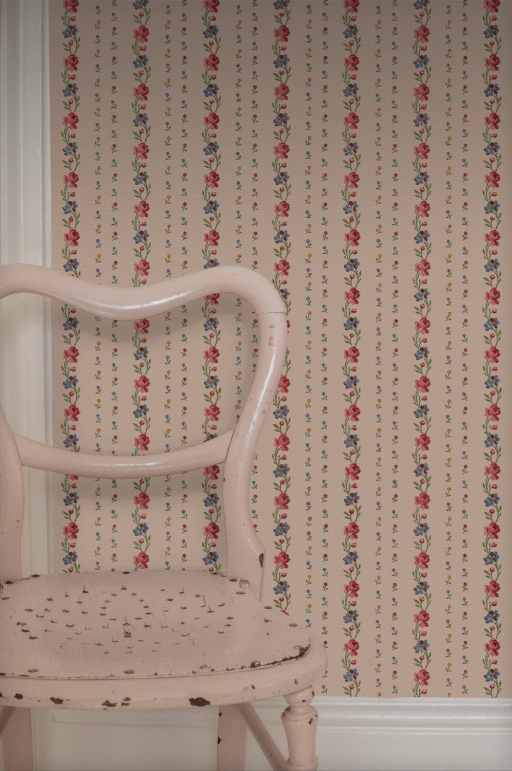 Belle Buds Blush Wallpaper