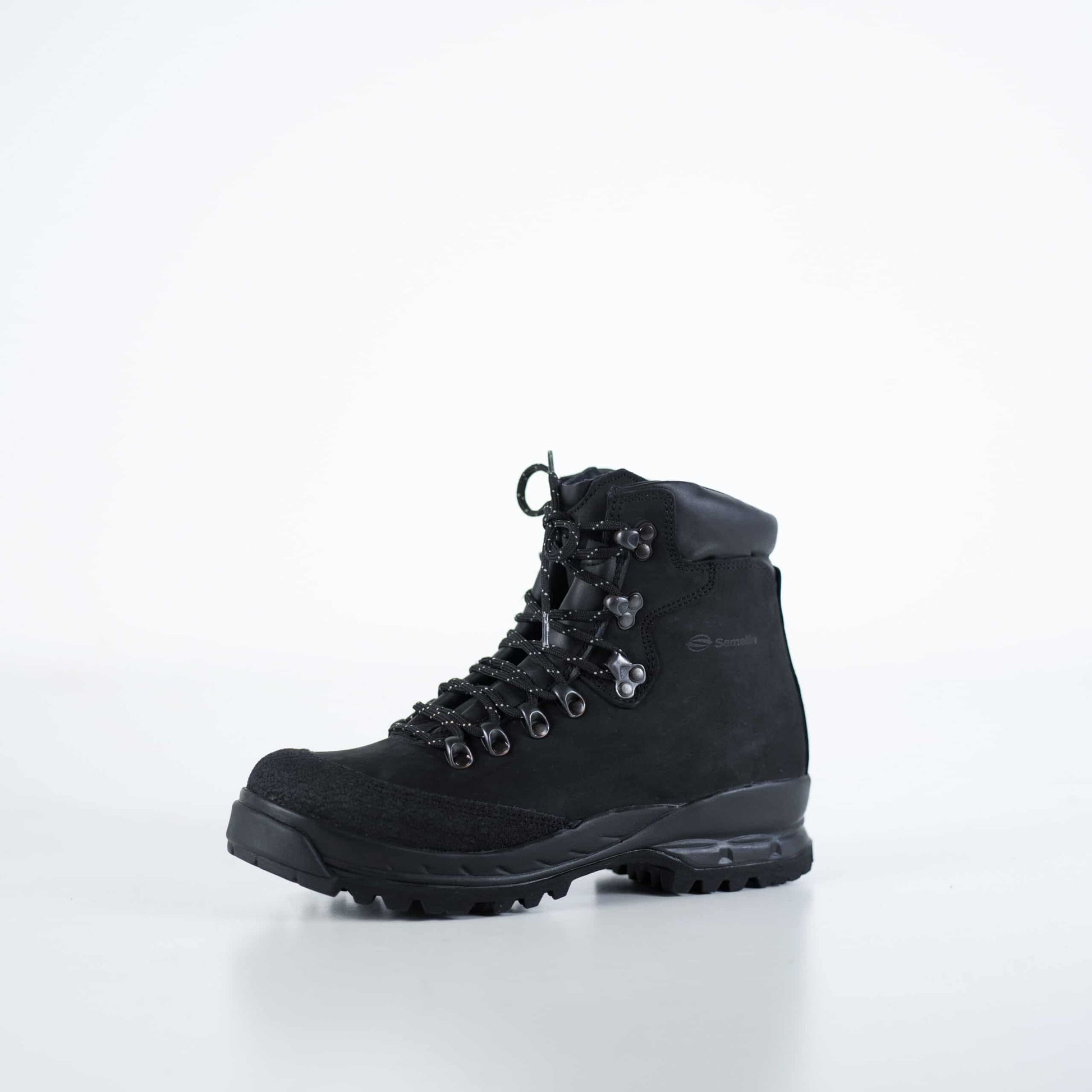 553P Black Hiking Boots – Waterproof, Durable & Comfortable by Samelin at www.brixbailey.com