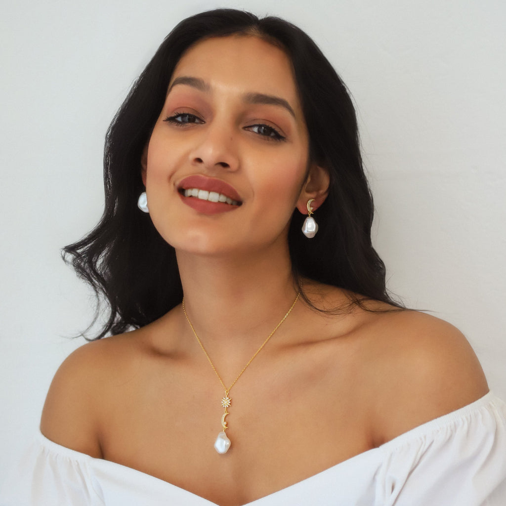 Pearl Drop Earrings in 18k Gold Plated Silver