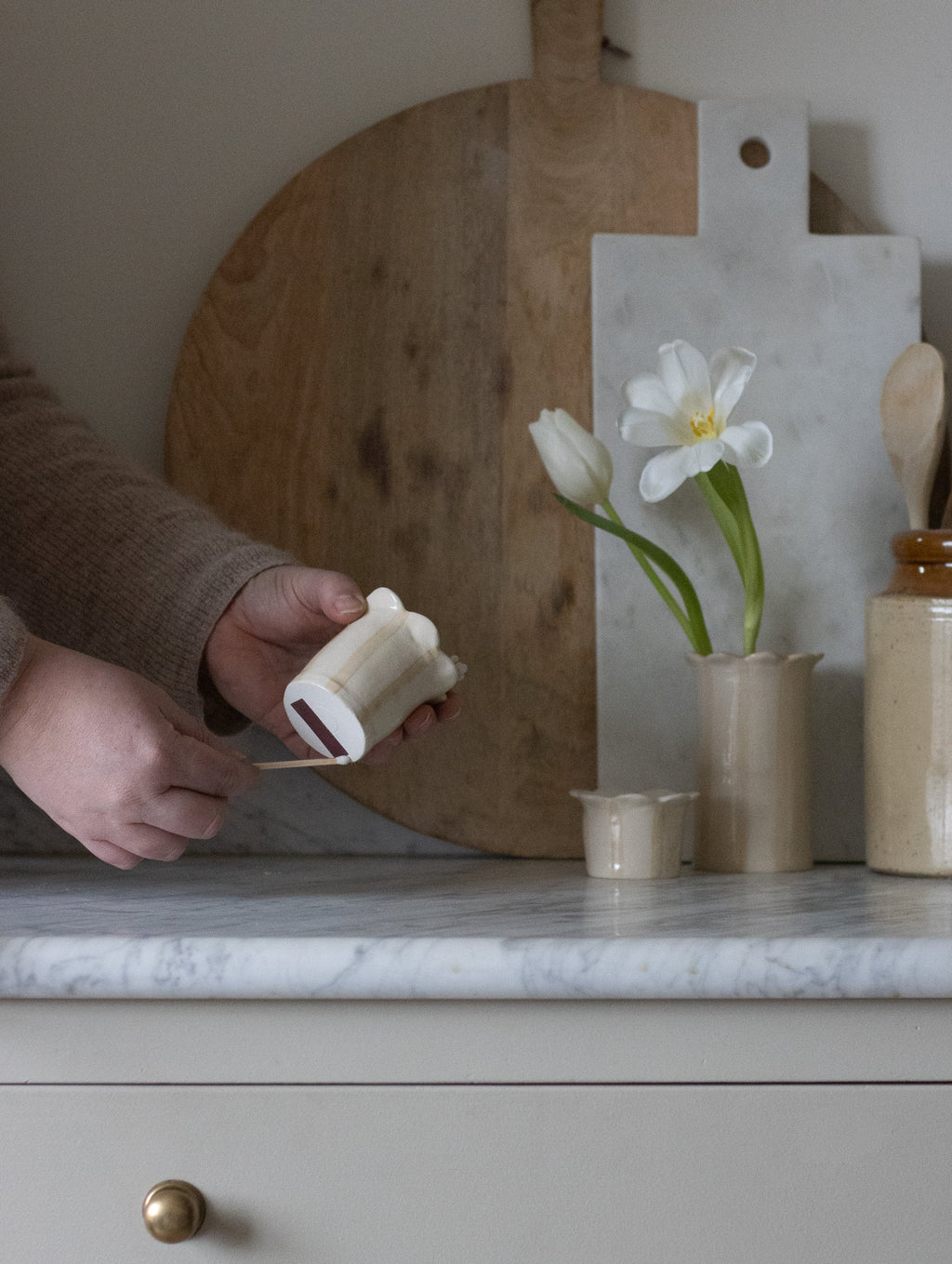 Daisy Match Striker Handmade Ceramic