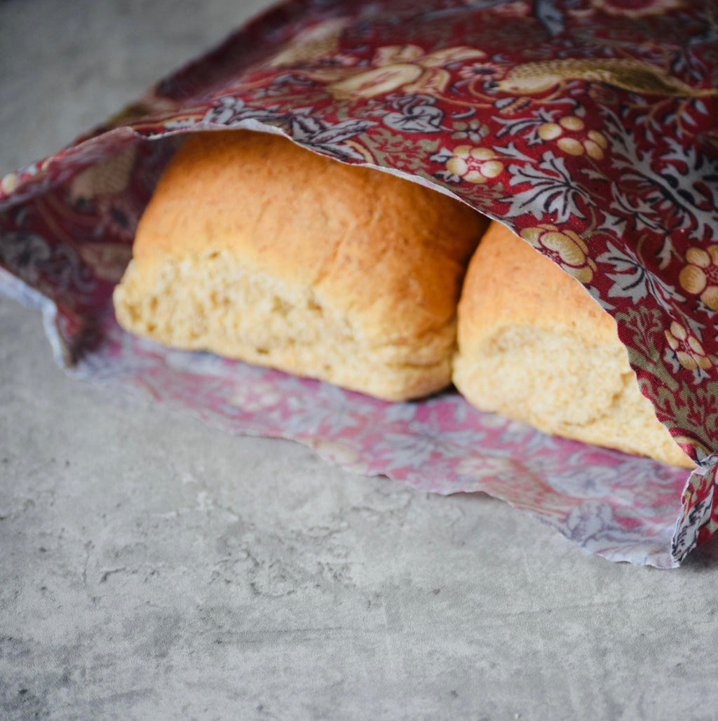 Red William Morris Strawberry Thief Beeswax Bag
