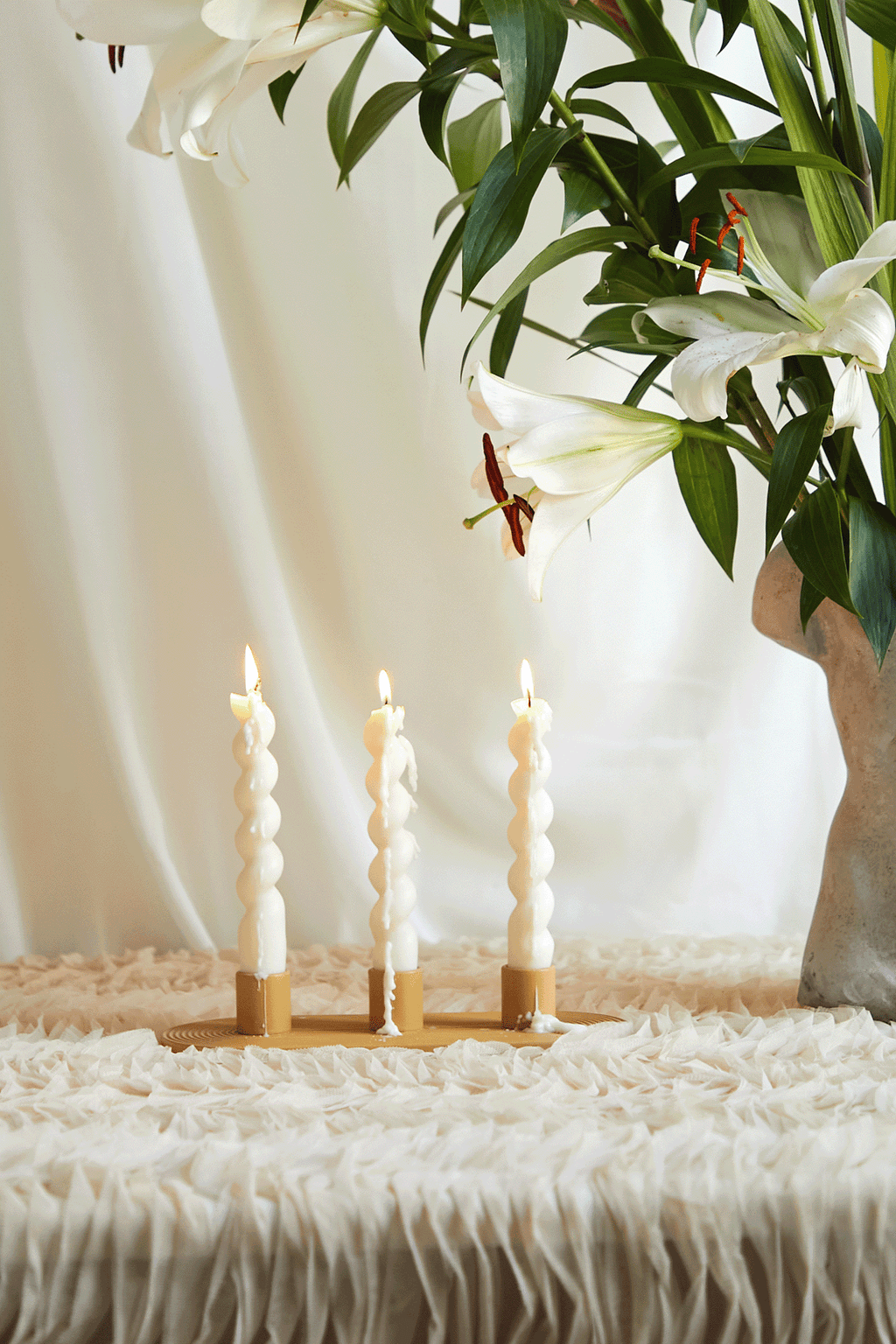 Minimalist Triple Candle Holder in Concrete