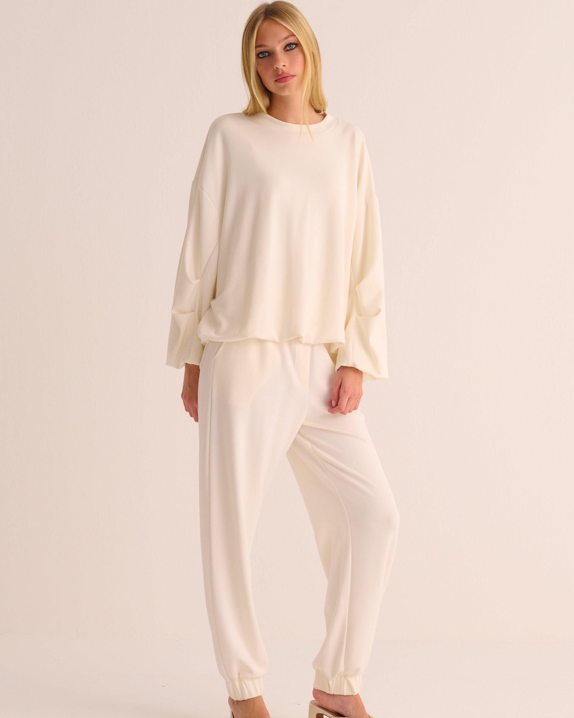 Cloud Dancer Sweatshirt and Joggers Set in Natural White