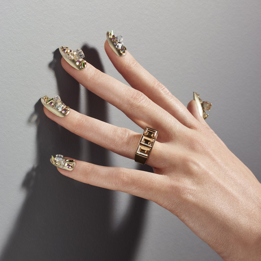 Divine Diamond Colour Shifting Nail Polish 15ml