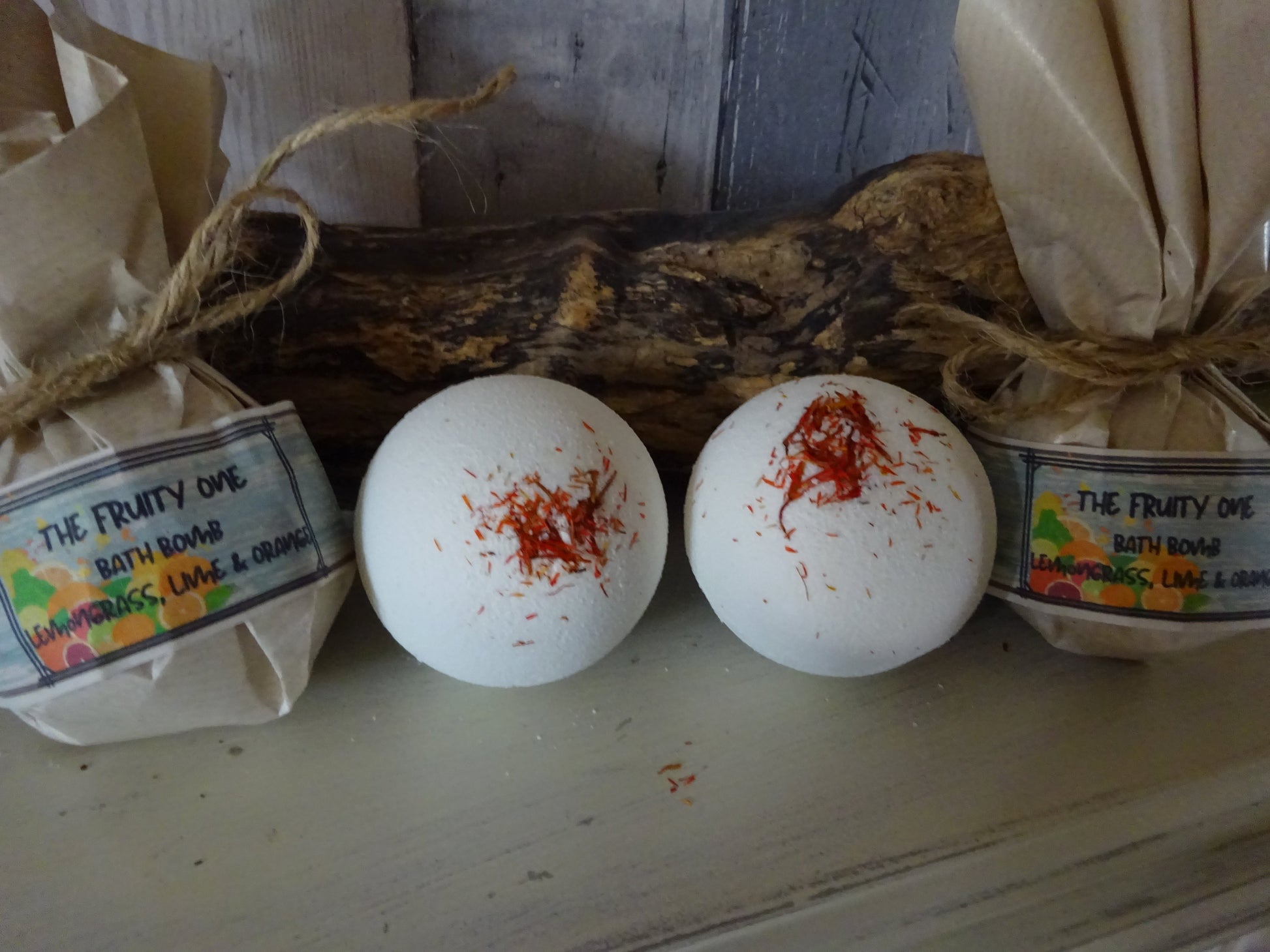 Fruity Citrus Bath Bomb with Pure Essential Oils