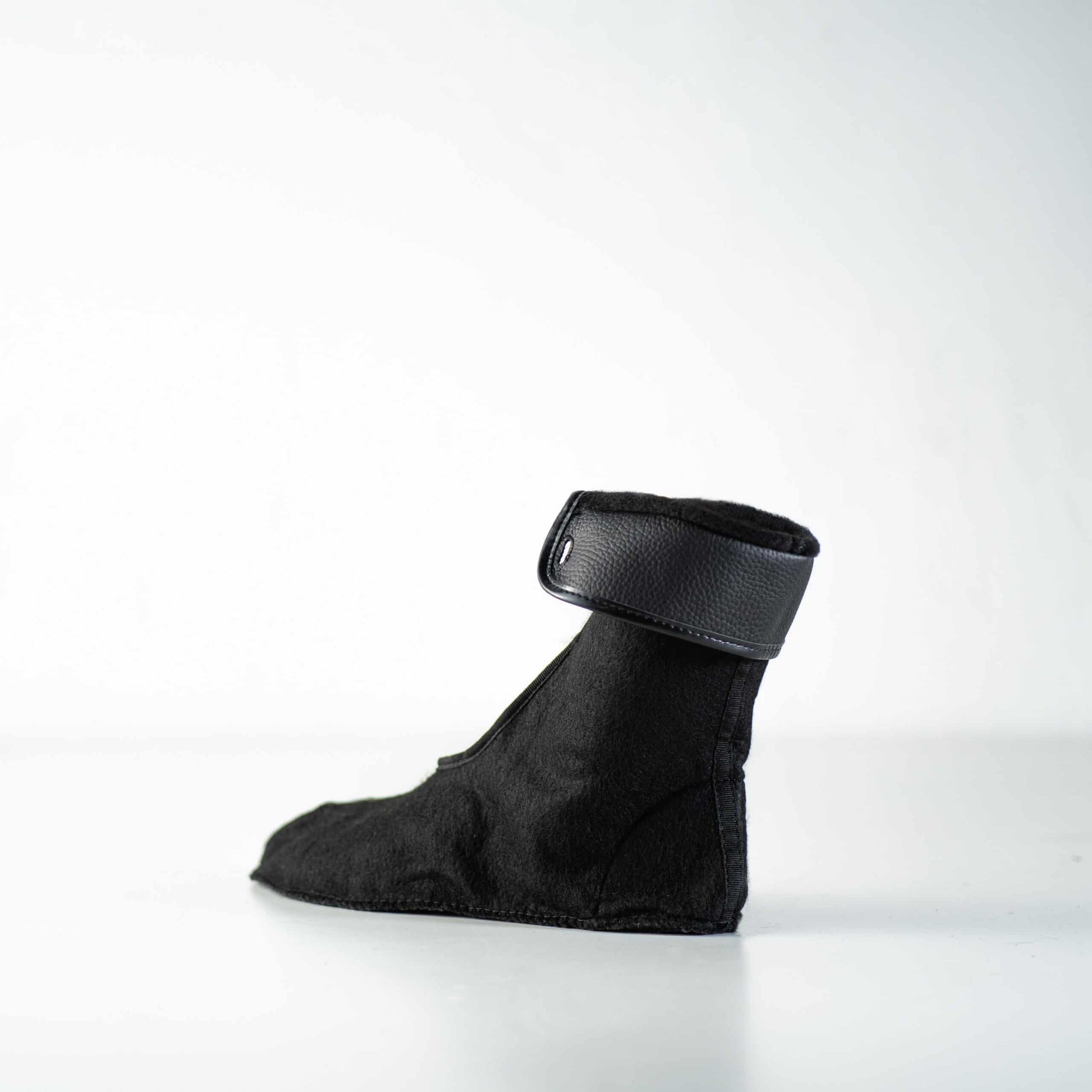M77-Compatible Inner Socks for Ultimate Winter Comfort by Samelin at www.brixbailey.com