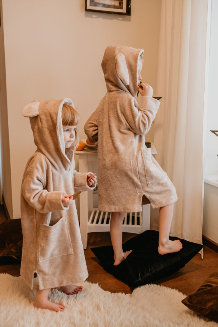 Kids' Long-Sleeve Poncho Teddy – Bamboo Terry, OEKO-TEX Certified by RÄTT at brixbailey.com