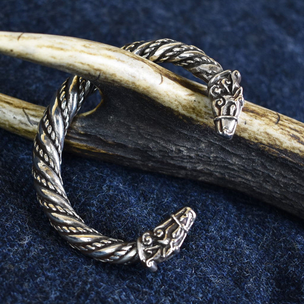 Large and Chunky Odin's Steed, Sleipnir Bracelet