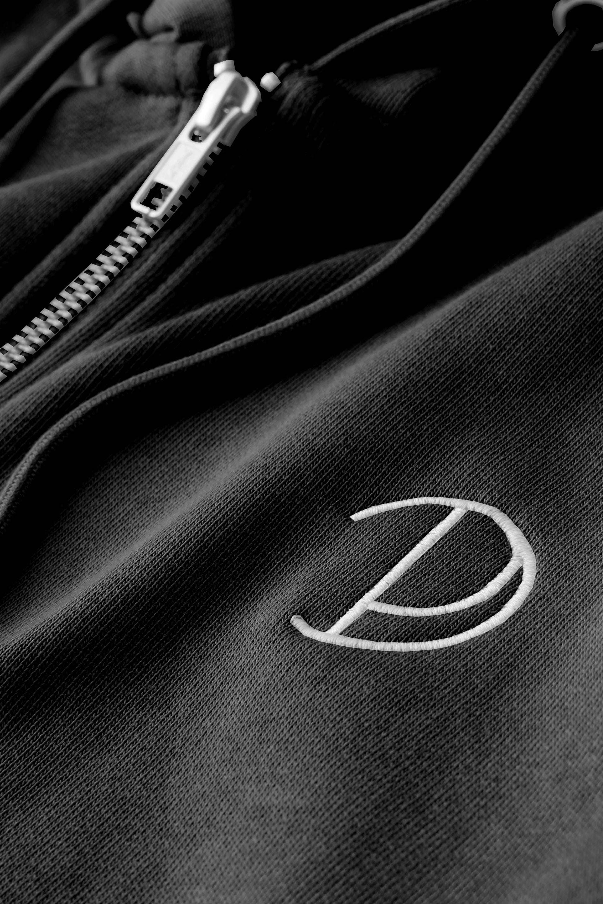 Embroidered P Zip Up Hoodie in Black