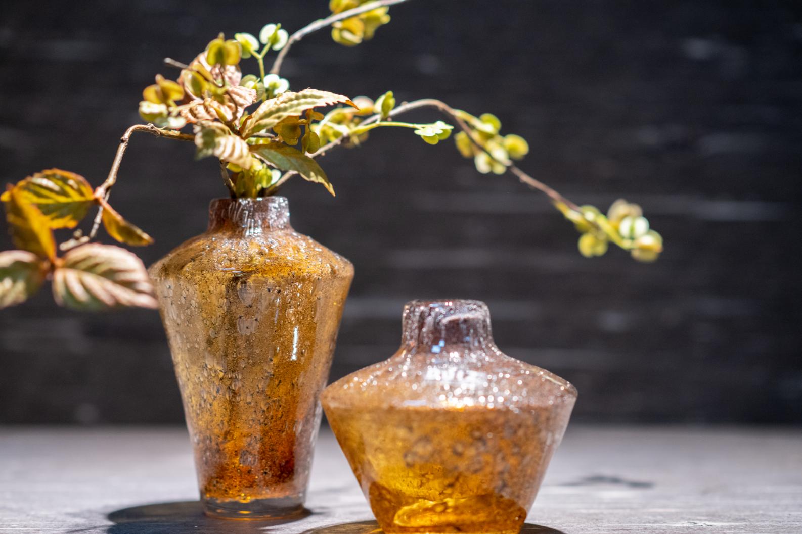 Amber Vase and Diffuser with Icy Bubble Effect
